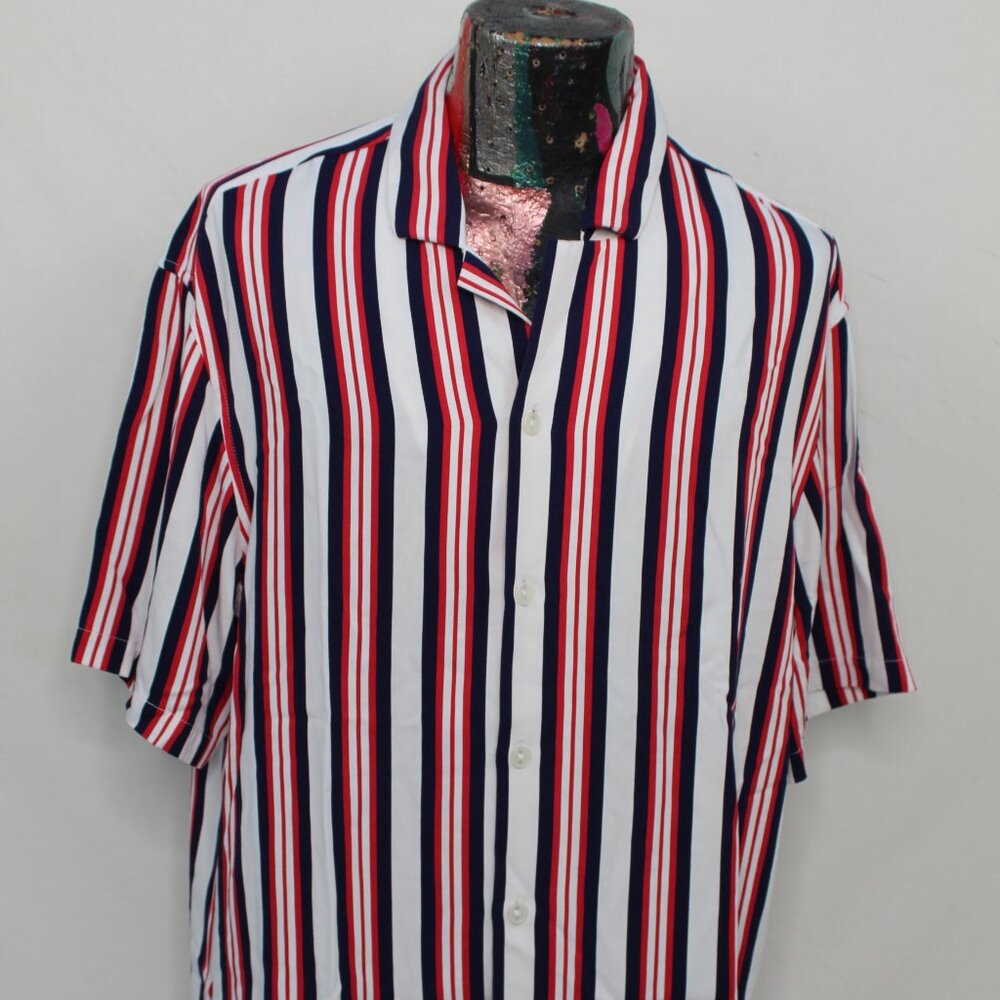 H&M Men’s Red White Blue Stripe Button Down Shirt Size Large
